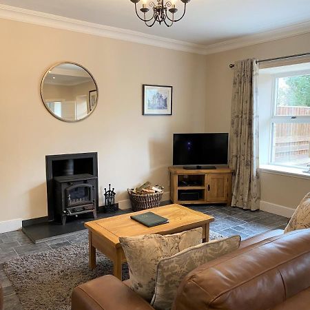 Cherry Blossom Cottage Cupar Esterno foto