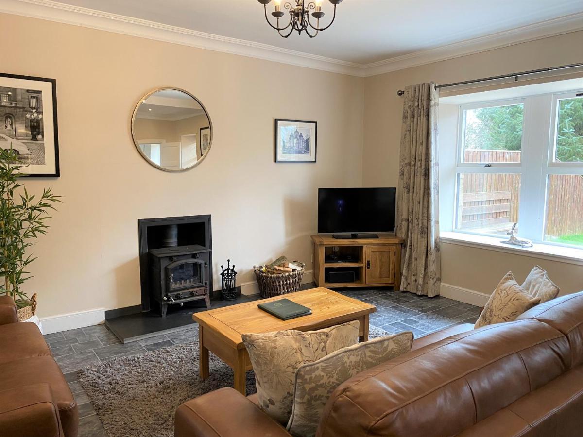 Cherry Blossom Cottage Cupar Esterno foto