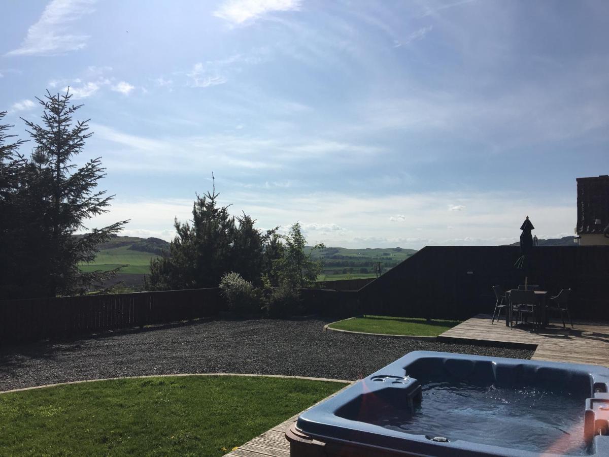 Cherry Blossom Cottage Cupar Esterno foto