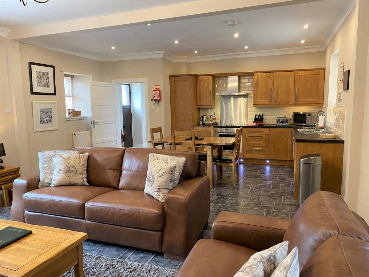 Cherry Blossom Cottage Cupar Esterno foto